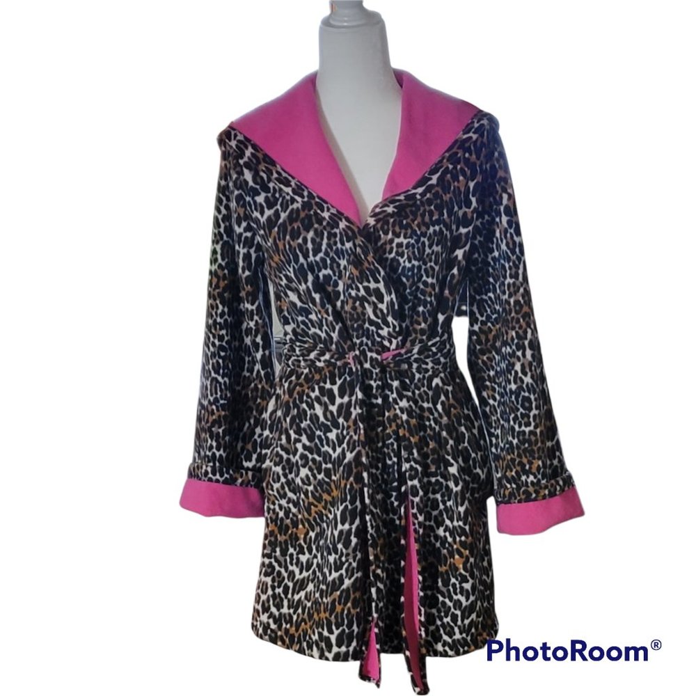 Betsey Johnson Hooded Leopard Print Robe With Pink Tr… Gem